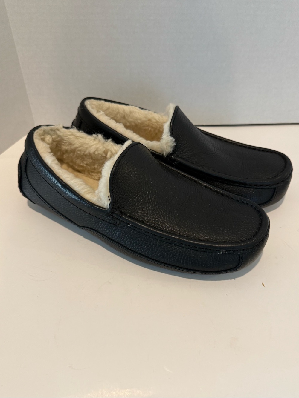 UGG Ascot Black Leather Slippers Size 9